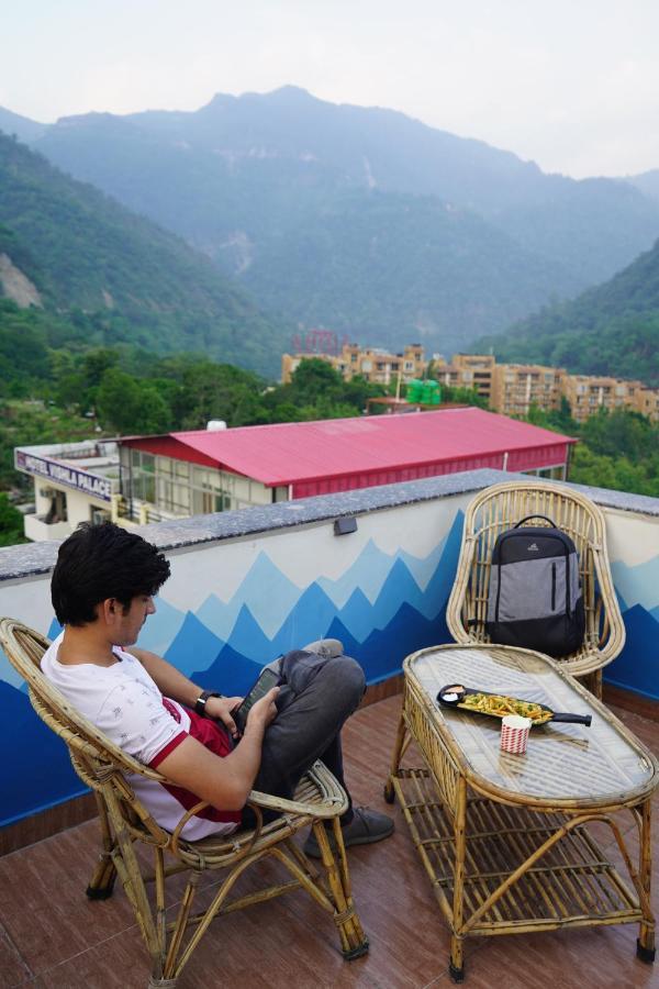 Joey'S Hostel Rishikesh Exterior photo